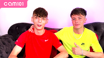 Social Media Marketing for Webcam Couples